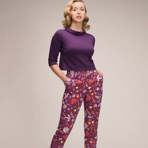 NWT High Waisted Cropped Trousers in Plum Frost